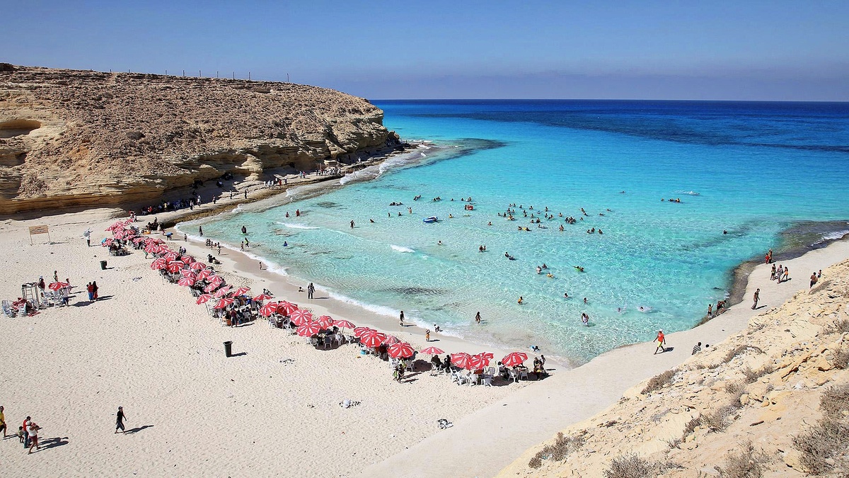 Египет. Пляж с белым песком