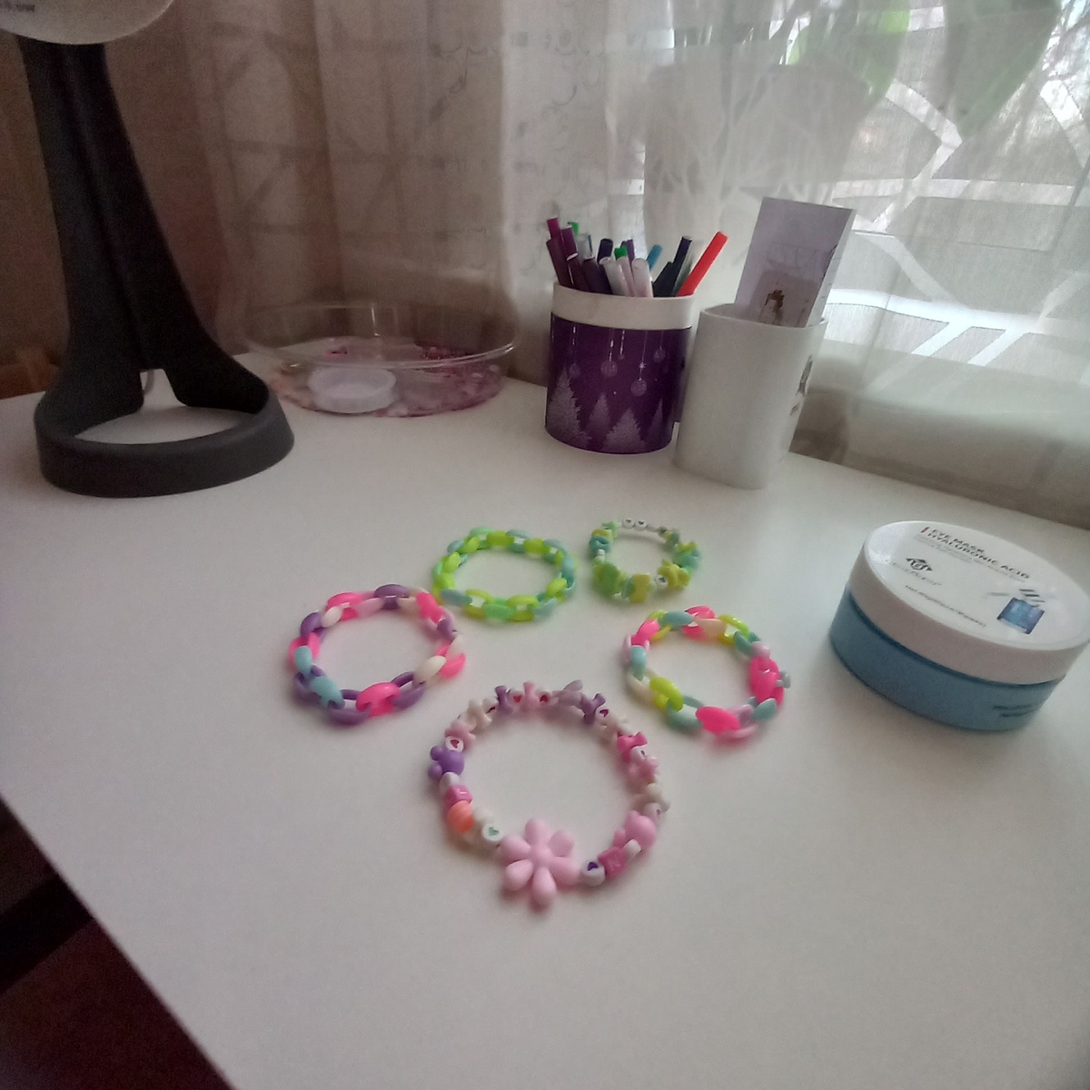 Браслеты для ярмарки в детском саду. 