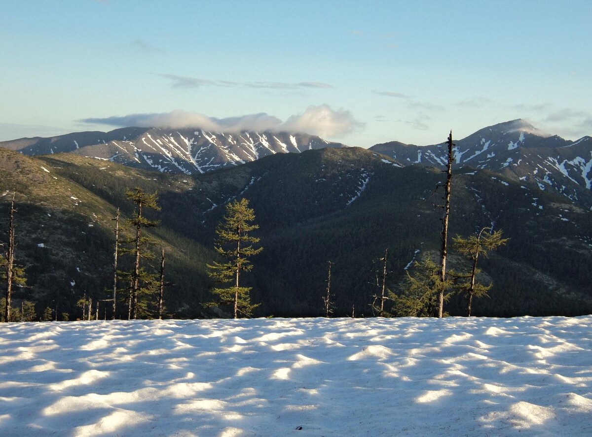 Горный хребет Сунтар-Хайата.