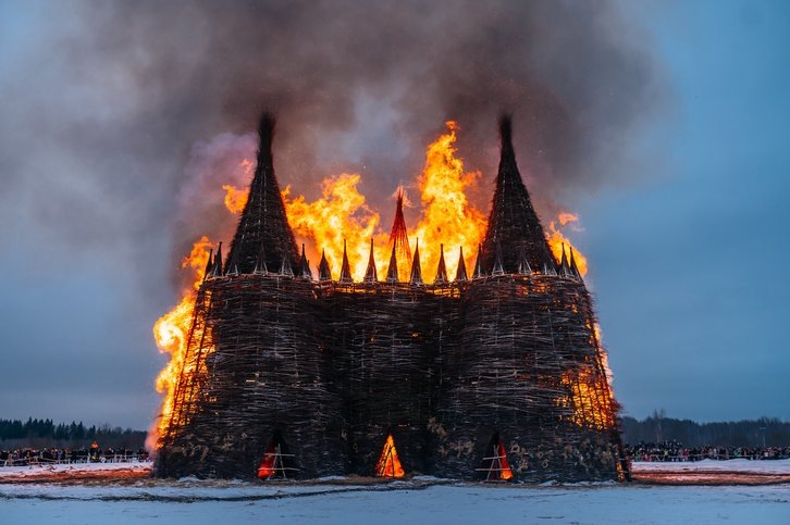 Сожжение масленичной инсталяции — традиция арт-парка
Фото: пресс-служба Никола-Ленивца
