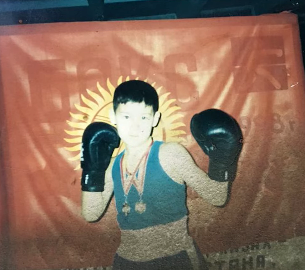    Дмитрий Бивол в детстве@AKIpressnews / YouTube