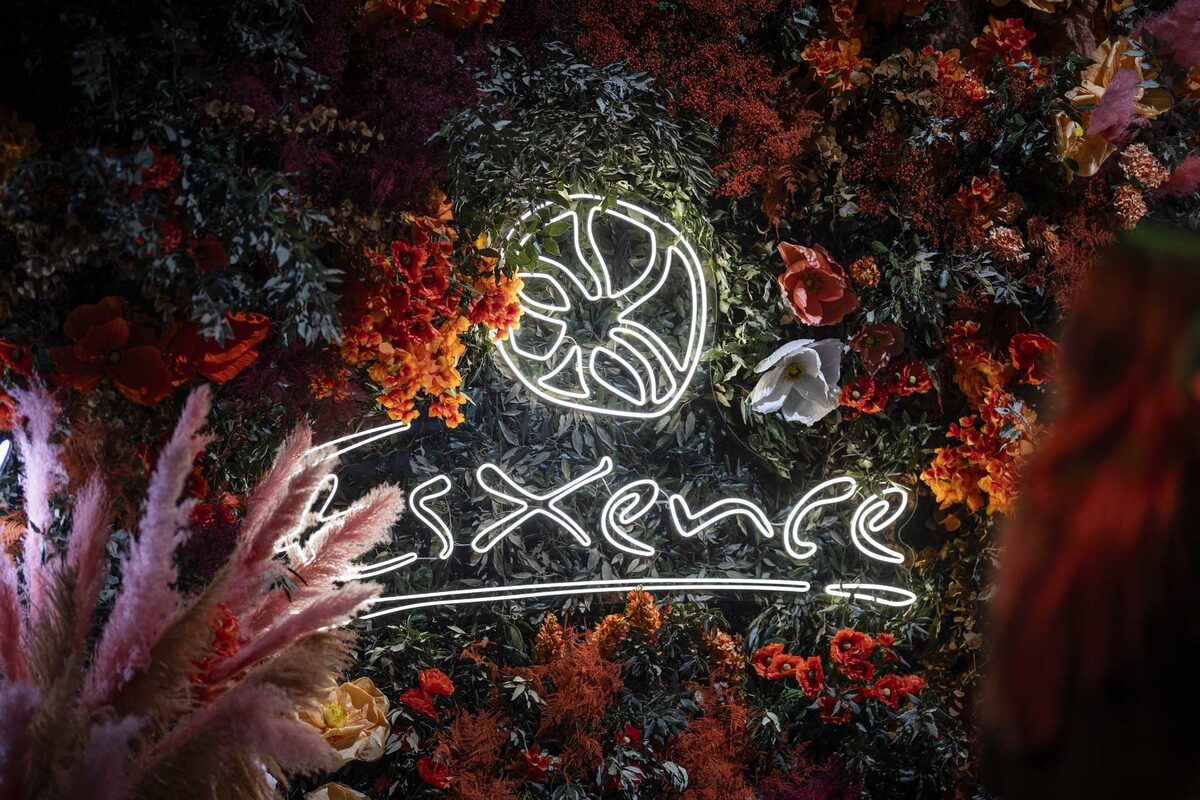 Международная выставка парфюмерных брендов. 