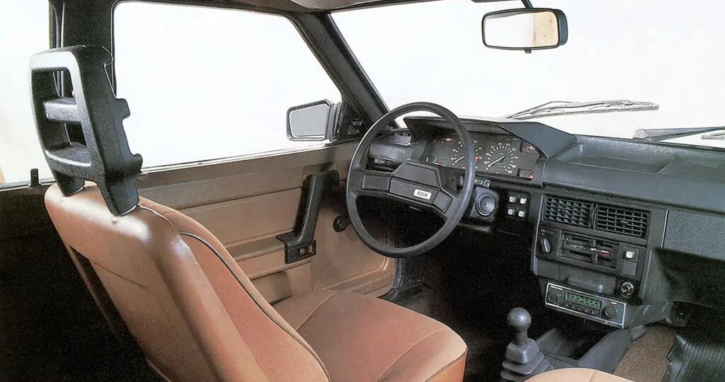 Редчайший вариант автомобиля АЗЛК-2141 «Москвич» 1990 года, существовавший в единственном экземпляре