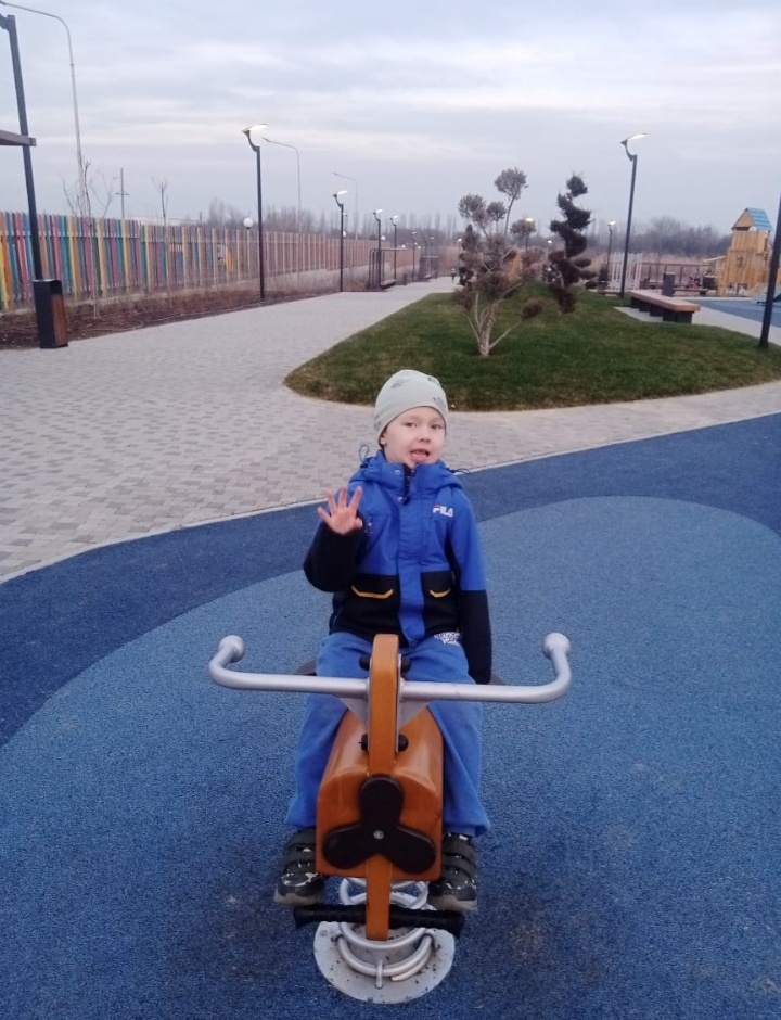 малышарик из многодетной семьи 