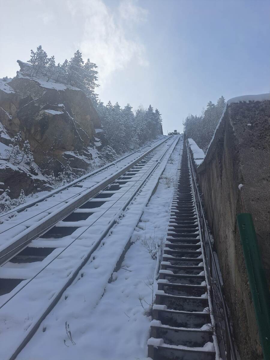 Автомобильный лифт в ущелье Адыр Су