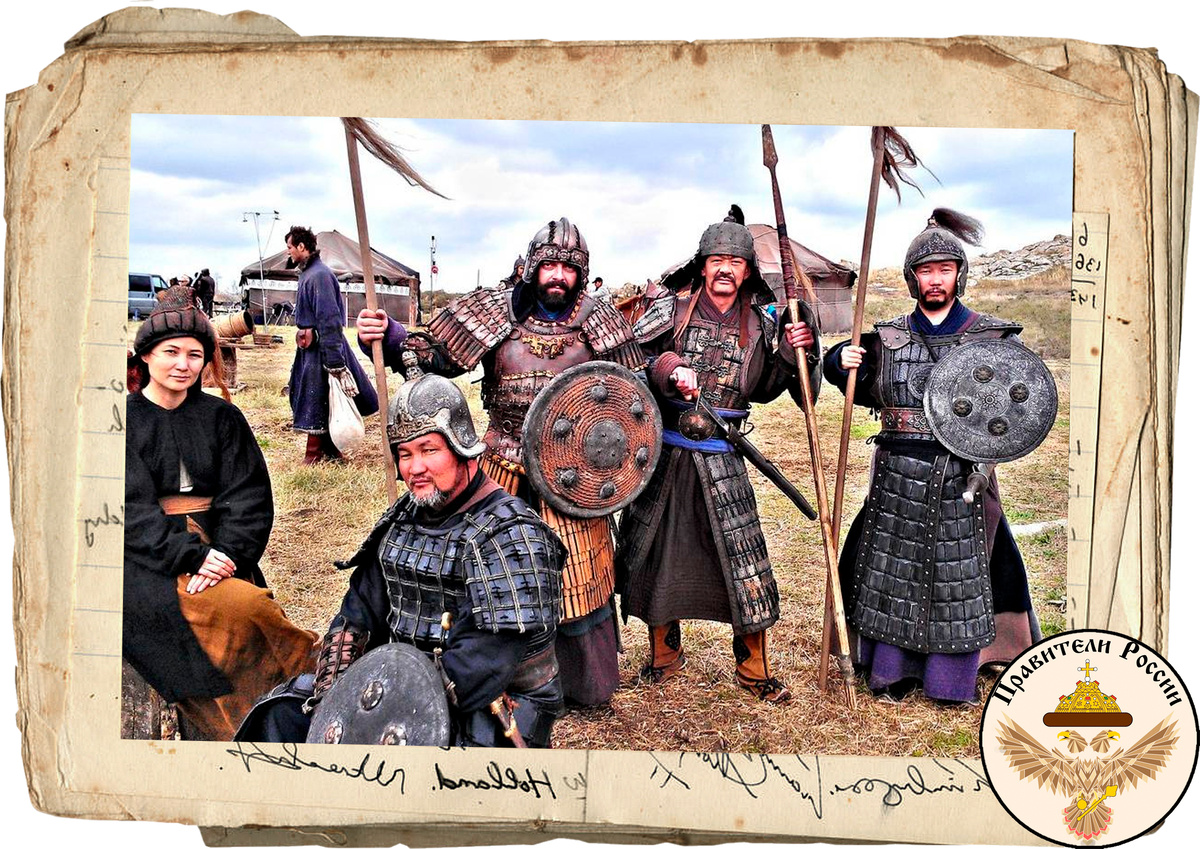 Примерно так выглядели татаро-монголы. Много похожих видели в исторически русских городах?