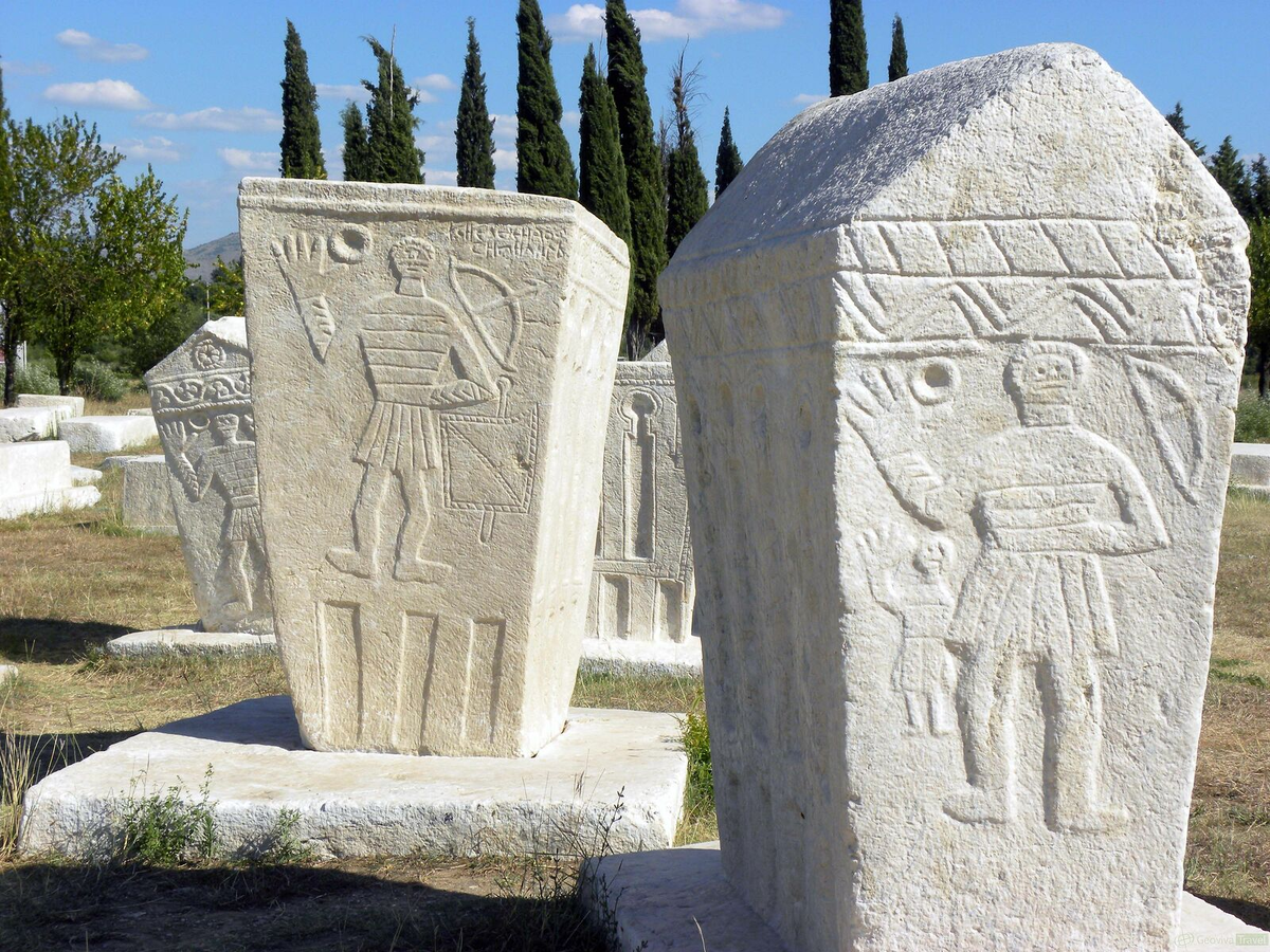 Надгробные памятники богомилов