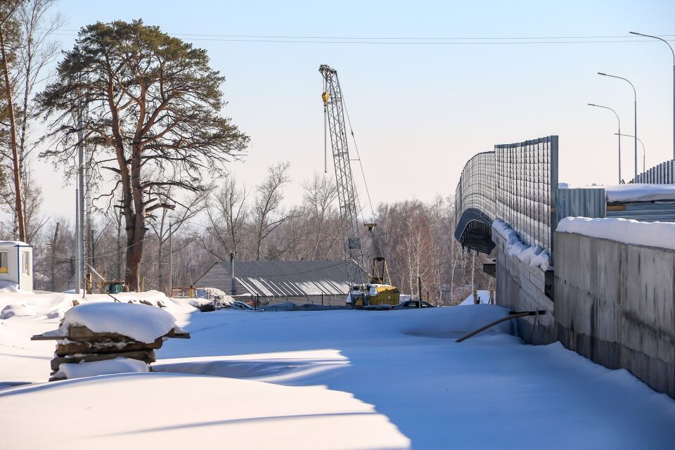    Стройплощадка транспортной развязки на Змеиногорском тракте. Источник: Виталий Барабаш/"Толк"