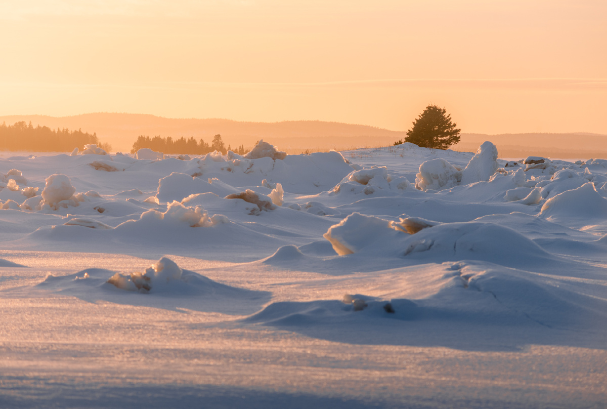Торосы на берегу Белого моря
