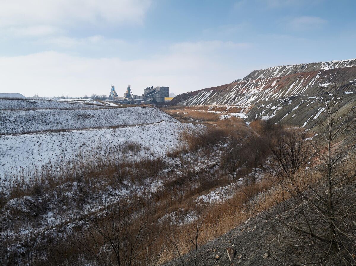    Территория возле угольной шахты в ДНР© Getty Images / Pierre Crom