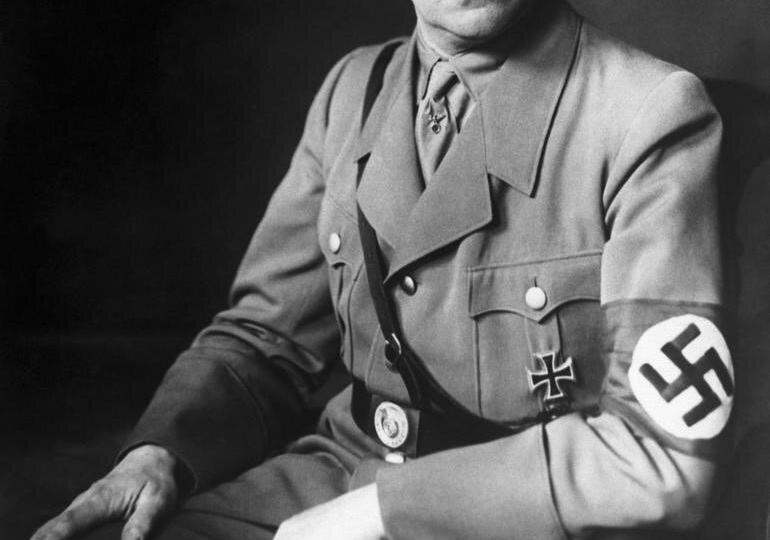 Он жив?! Новые теории о смерти Гитлера!