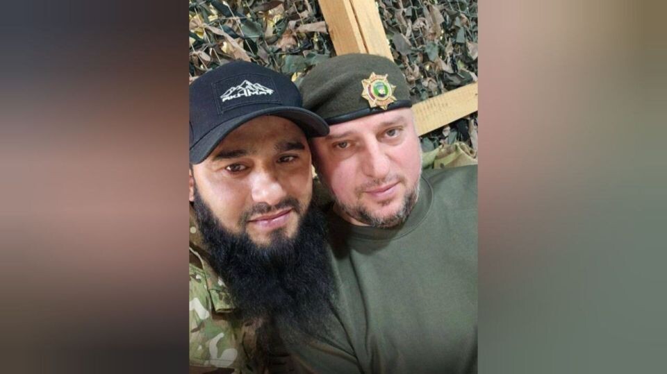    Зелимхан Батукаев и Апти Алаудинов. Источник: Апти Алаудинов в Telegram