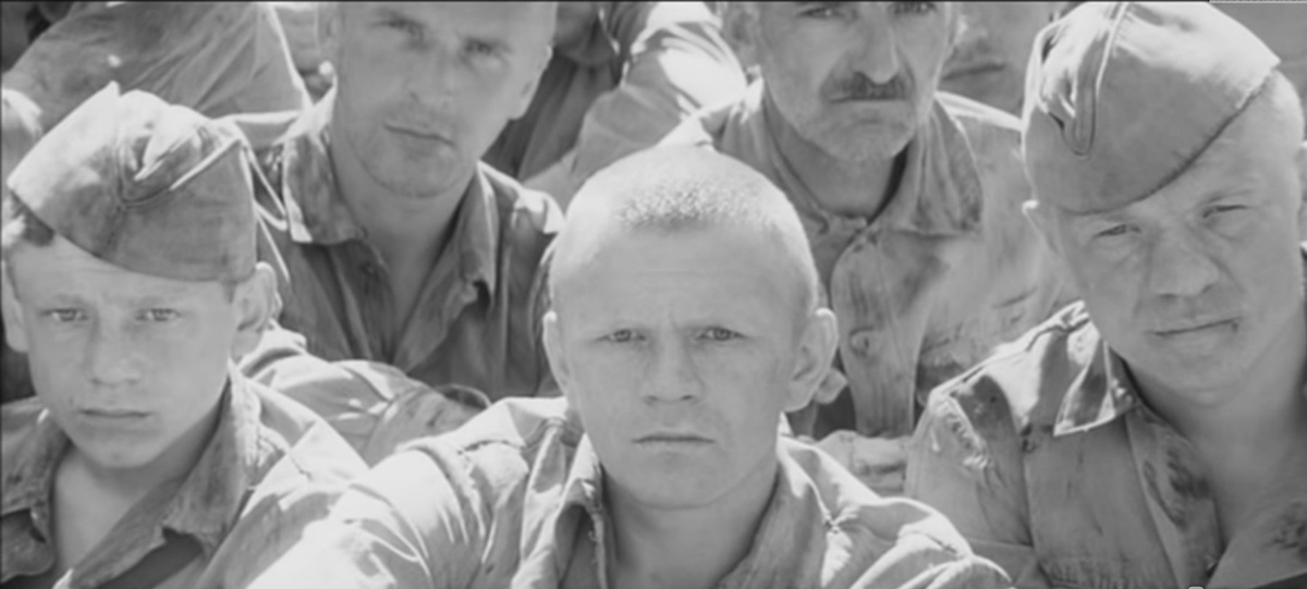 Кадр из фильма "Проверка на дорогах"