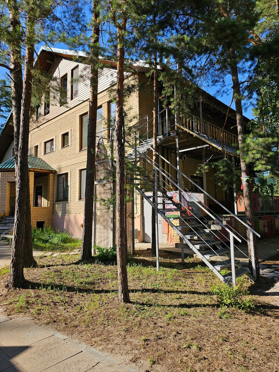 Дом, в котором живут дети с вожатыми