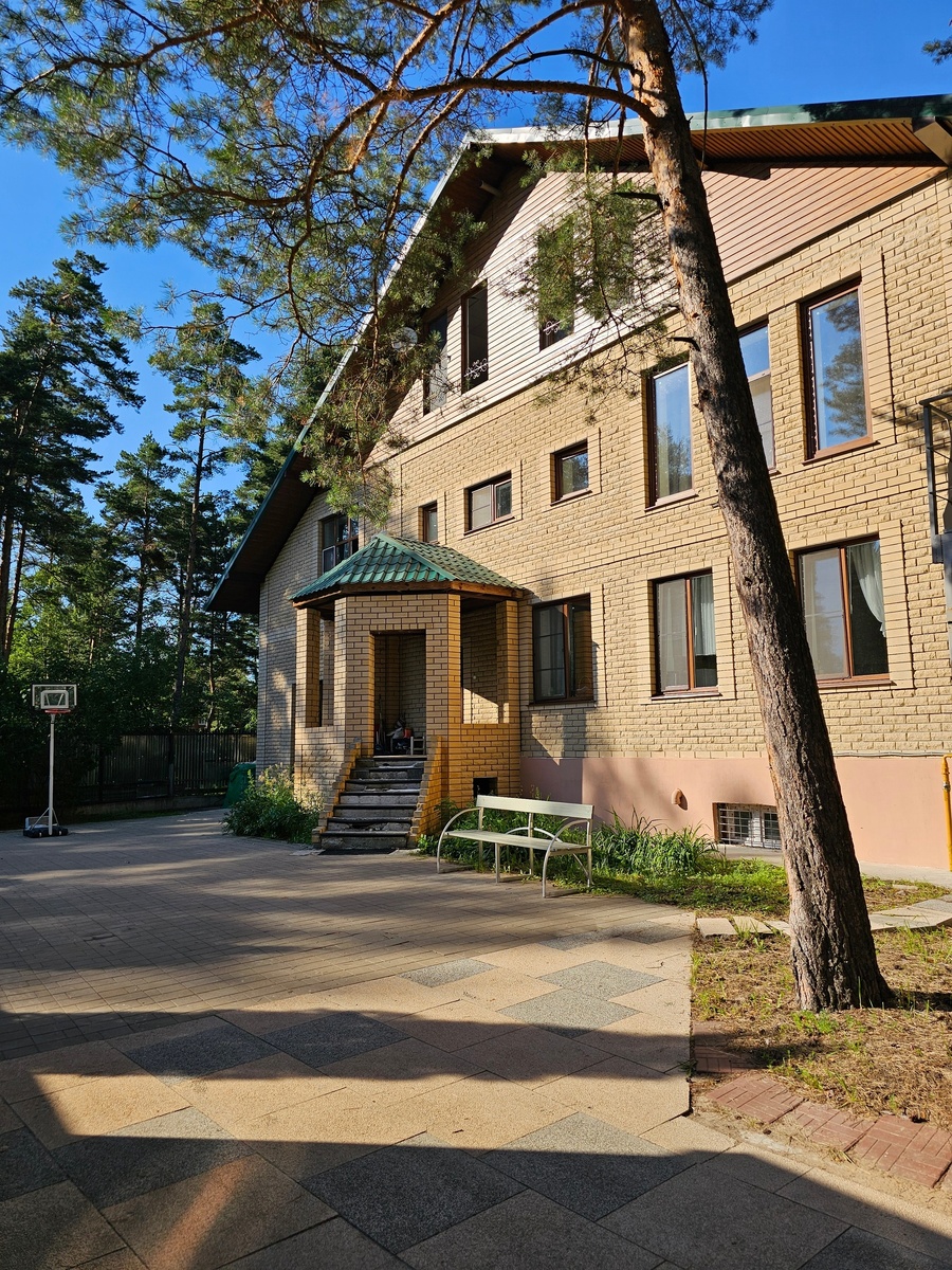 Дом, в котором живут дети с вожатыми