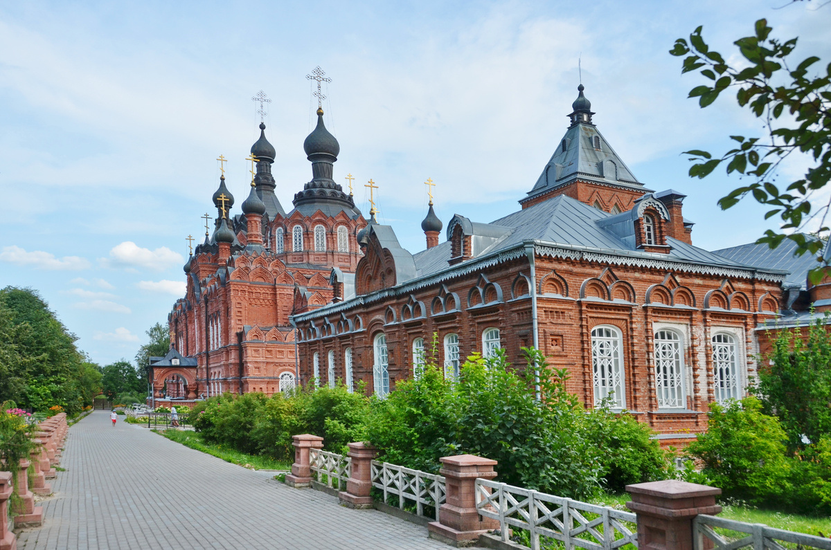 Казанская Амвросиевская пустынь в Шамордино