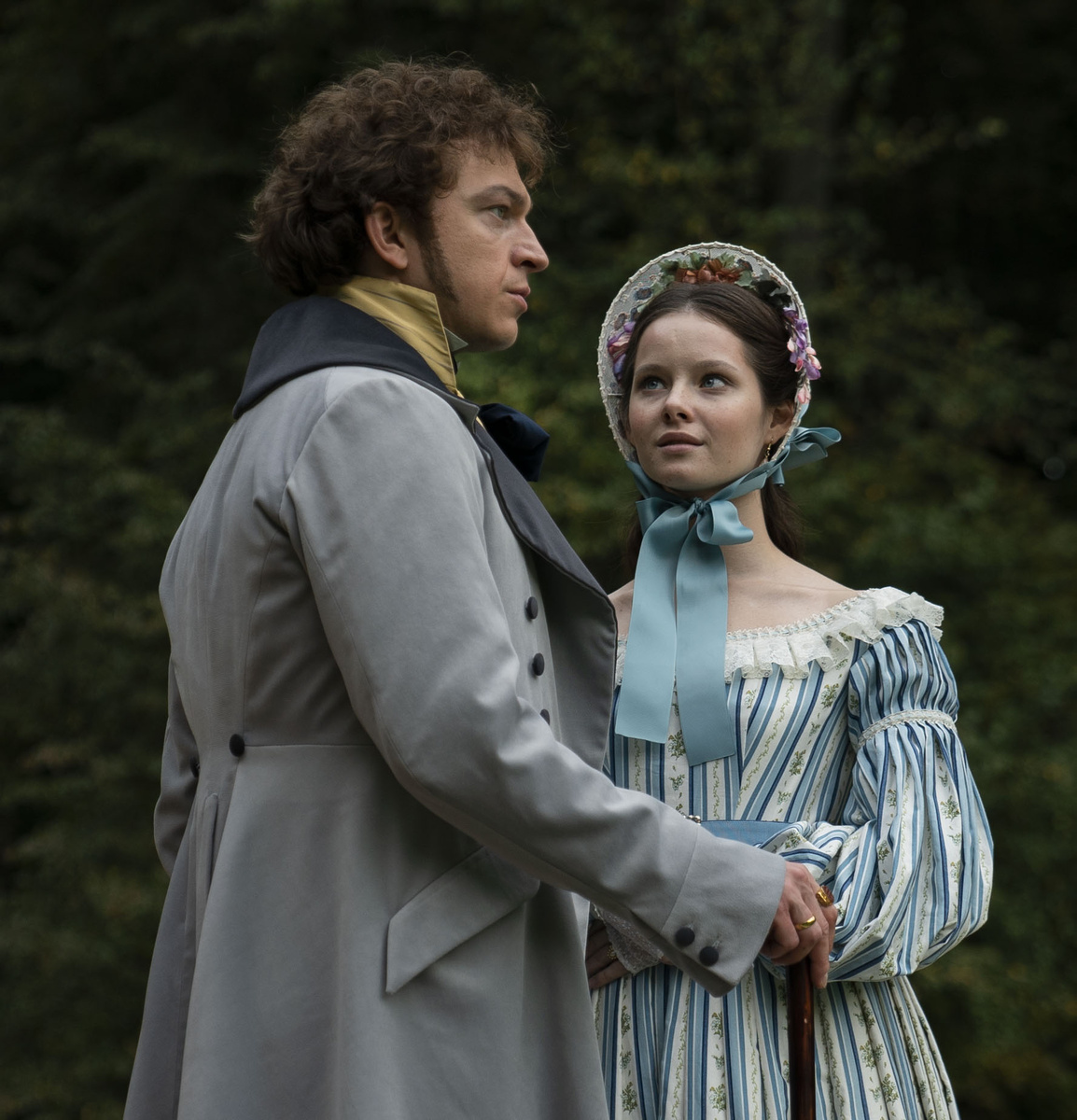 Александр Зарядин в роли А. С. Пушкина и Ксения Трейстер в роли Н. Н. Гончаровой 