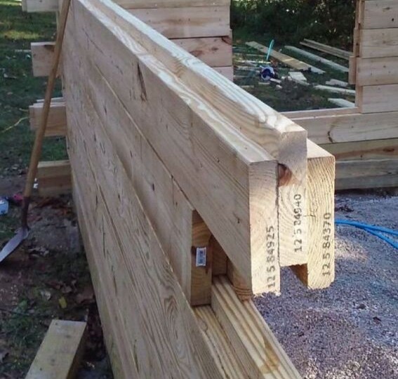 Новейшая схема строительства прочных и не продуваемых стен из «составного бруса», который принесет много всякой экономии денег