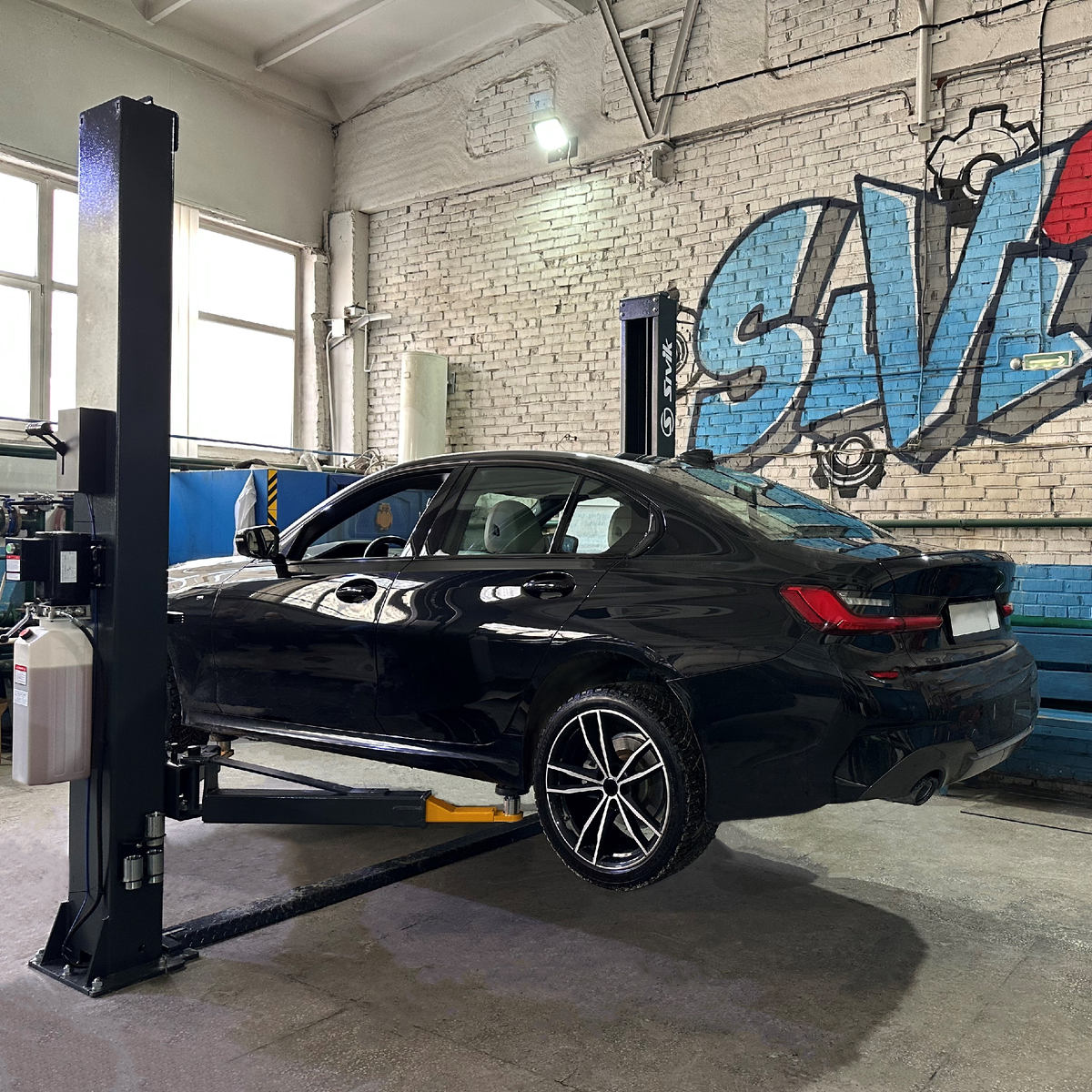 BMW 320d с дорожным просветом 140 мм.