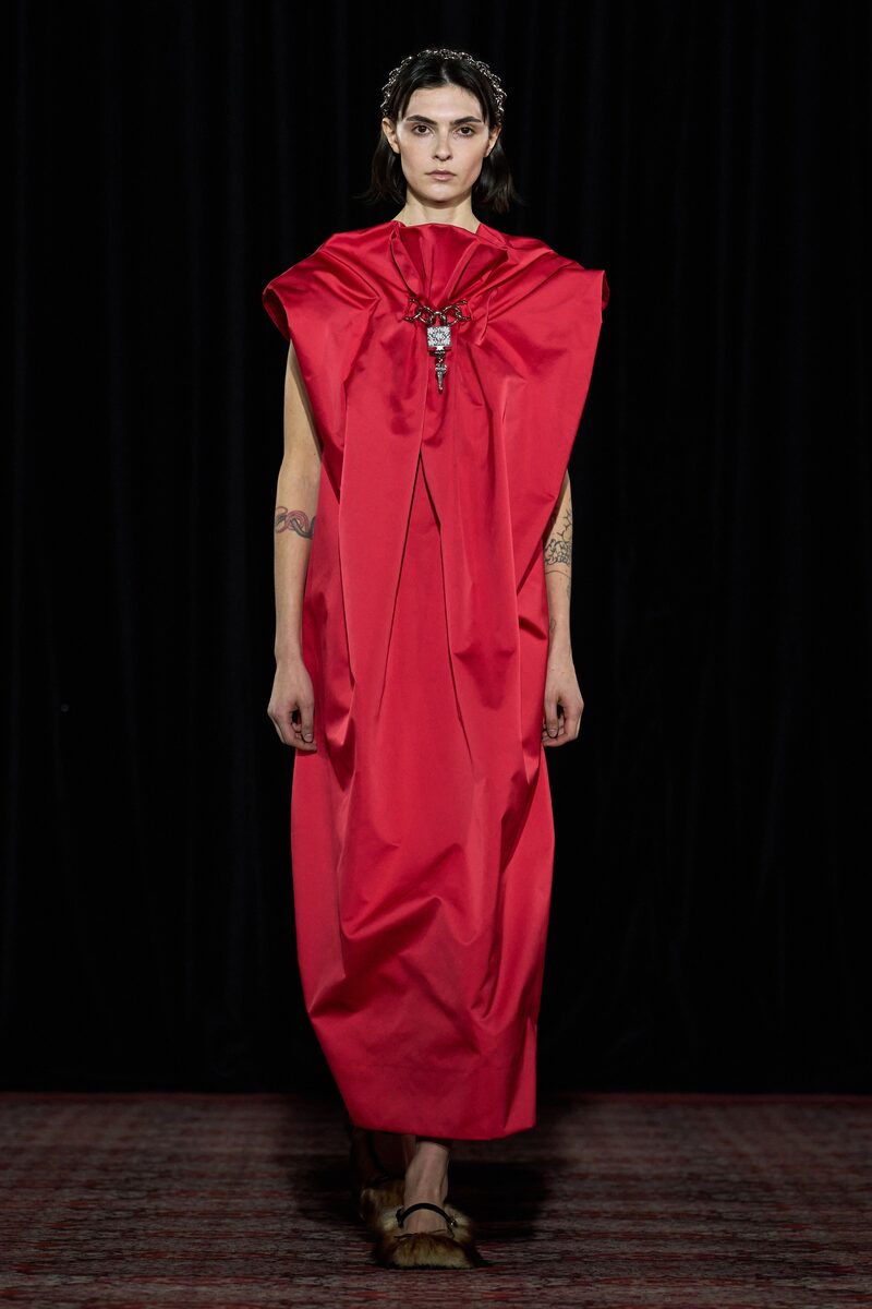    Girls power. Чем запомнилась Неделя моды в Лондоне осень-зима 2025 (фото 3)