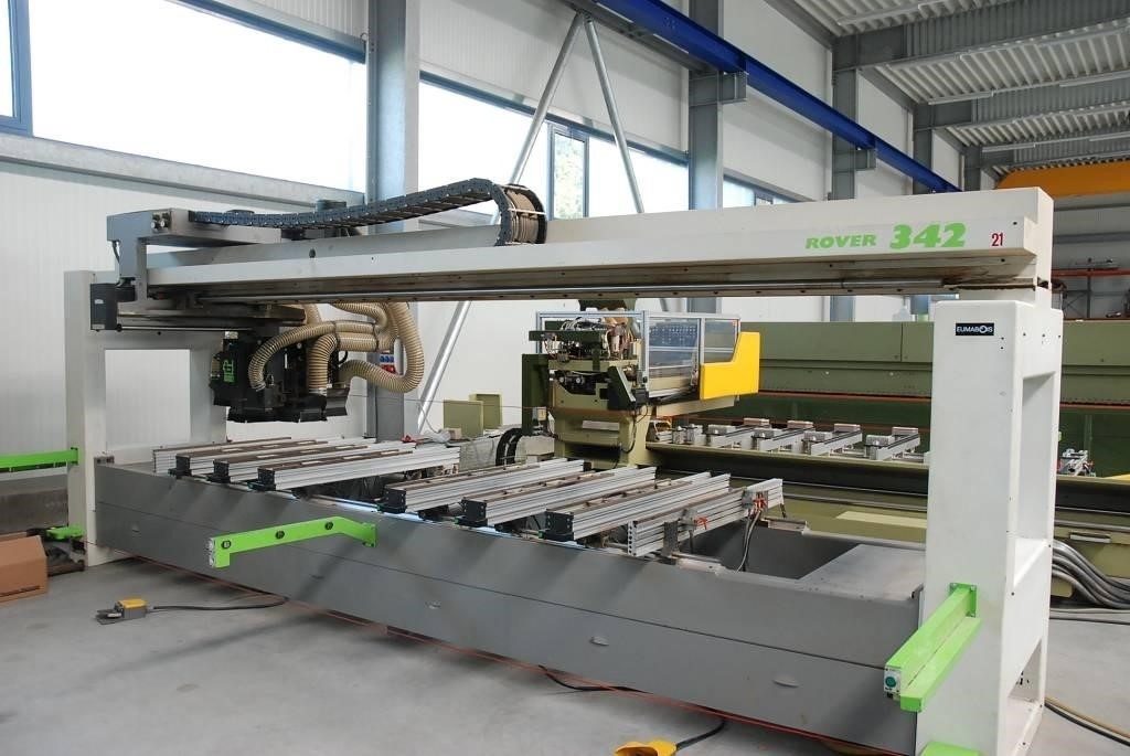 Biesse Rover 342. Выпускался до 1990 года