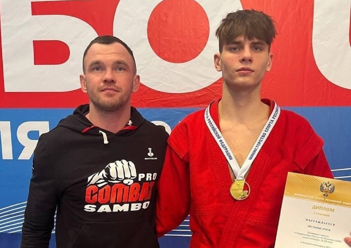    Александр Нестеров надеется, что брат Артём многого достигнет и на взрослом уровне