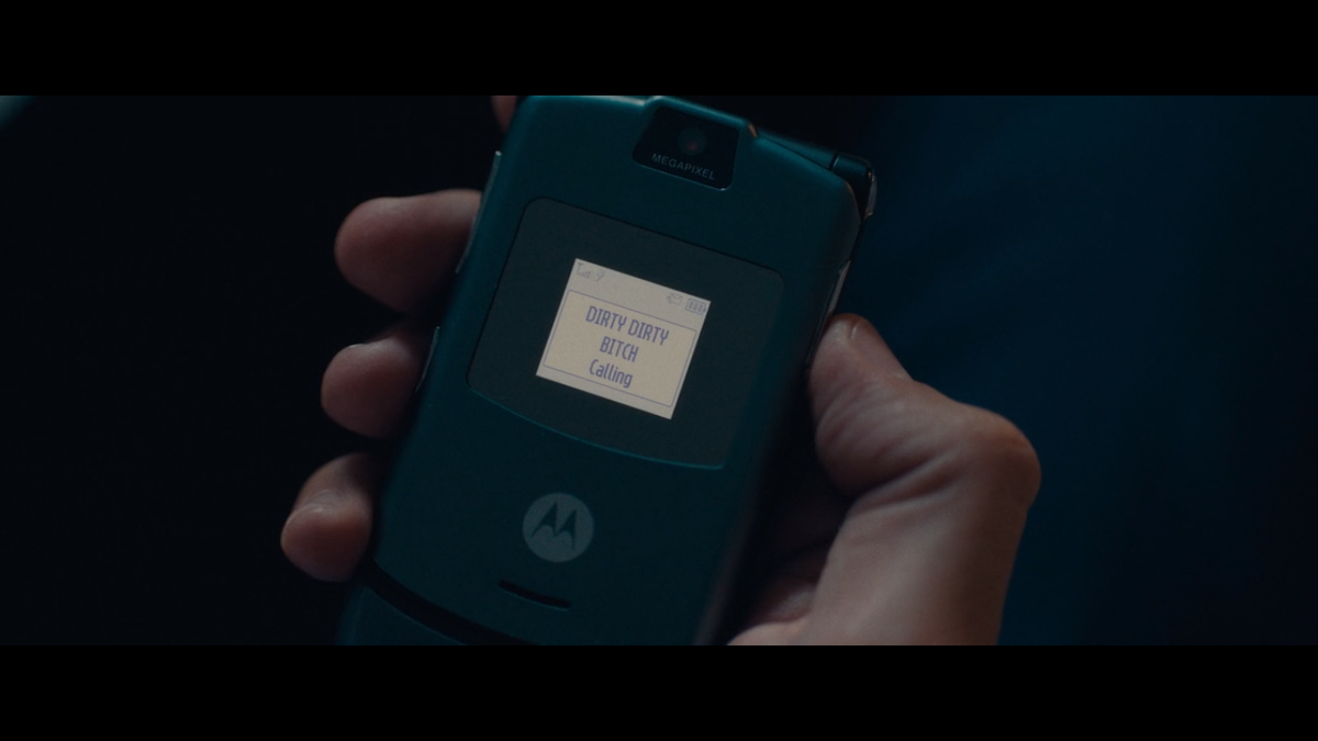 Кадр из картины "Бритжит Джонс. Без ума от мальчишки". Dirty dirty bitch.