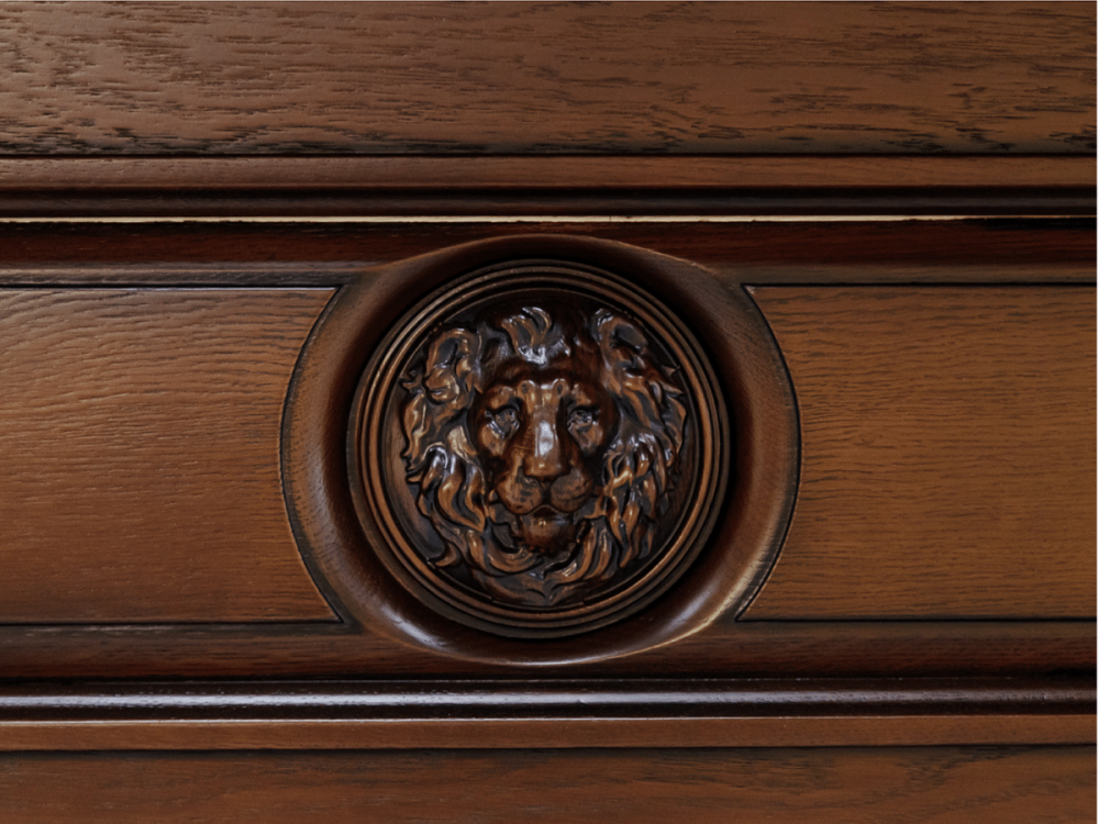 Стол руководителя двухтумбовый из массива дуба: https://granistilia.ru/catalog/kabinety-pod-zakaz/stol-rukovoditelya-dvuhtumbovyj-iz-massiva-duba/