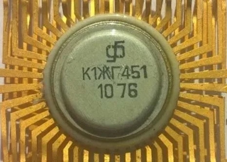 Справочная информация по перечню и количеству содержания драгоценных металлов в изделии: Микросхема К1ЖГ451.

Данные взяты из открытых источников: документации к изделию, формуляров, технической литературы, нормативной документации.

Приводится точная масса содержания драгметаллов: золота, серебра, платины и металлов платиновой группы (МПГ) на единицу изделия в граммах.

Золото : 0,025

Серебро : 0

Платина : 0

МПГ : 0