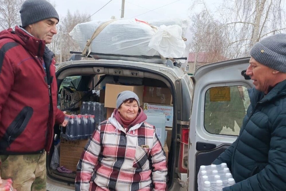    Липчанка всегда проделывает очень долгий и сложный маршрут, так как сыновья совершенно на разных участках фронта. Фото: Из личного архива/ Вера Кабанова