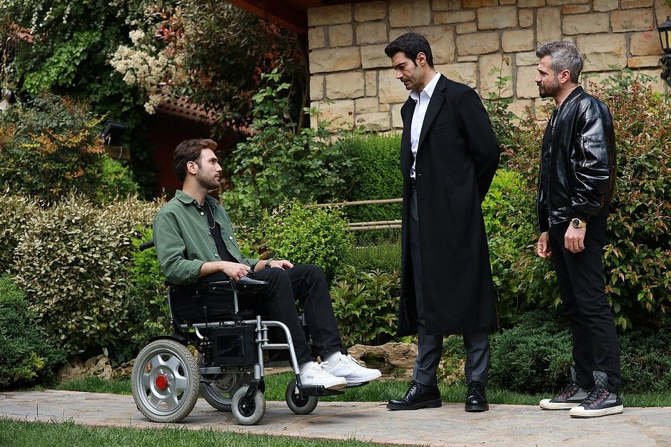 кадр из сериала