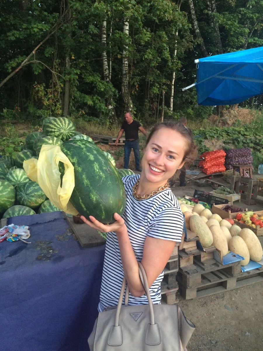 На фото: 
ведущая прогноза погоды на канале ТВЦ Анастасия Ларионова
