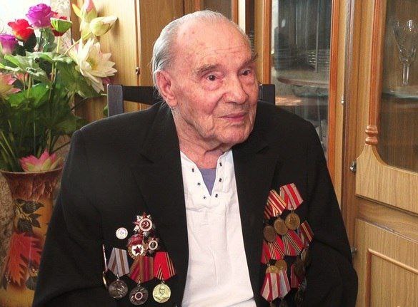    Ветерану ВОВ Анатолию Евдокимову присвоено звание «Почетный гражданин Новотроицка» Кристина Просвиркина