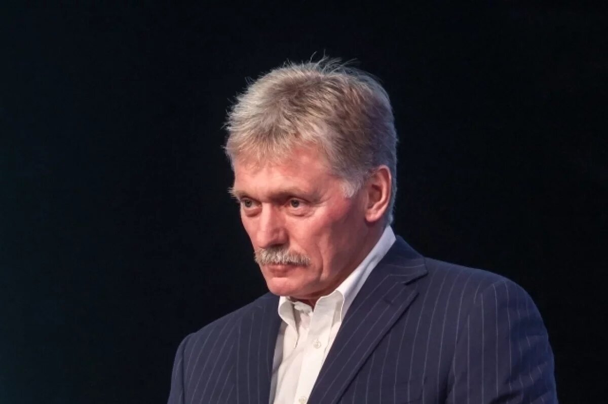    Песков отказался комментировать статью о погибших на Украине россиянах
