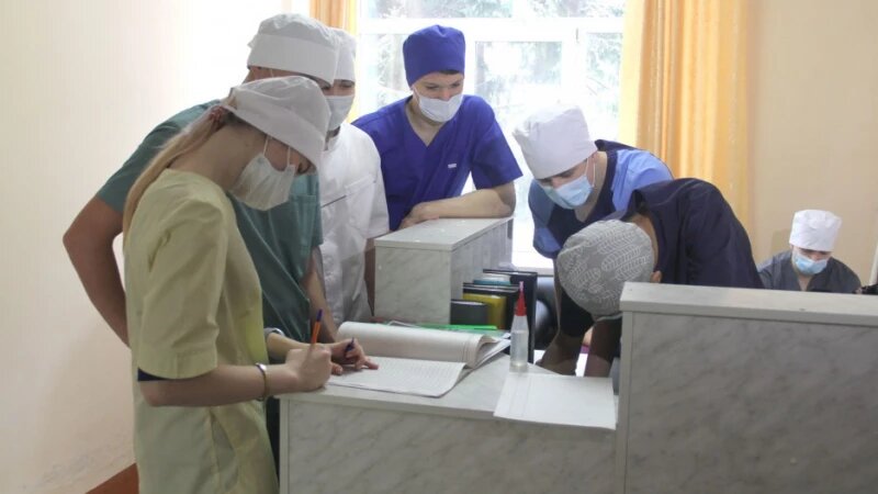     Больница. Врачи. Минздрав Алтайского края.