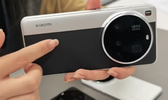    Xiaomi 15 Ultra показали «вживую» и протестировали его камеру