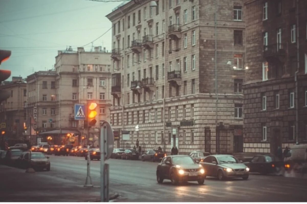    В Северной столице ограничат движение транспорта в двух районах