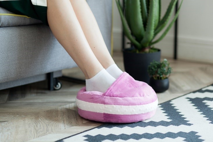 Получится вот такая грелка в виде макаруни!