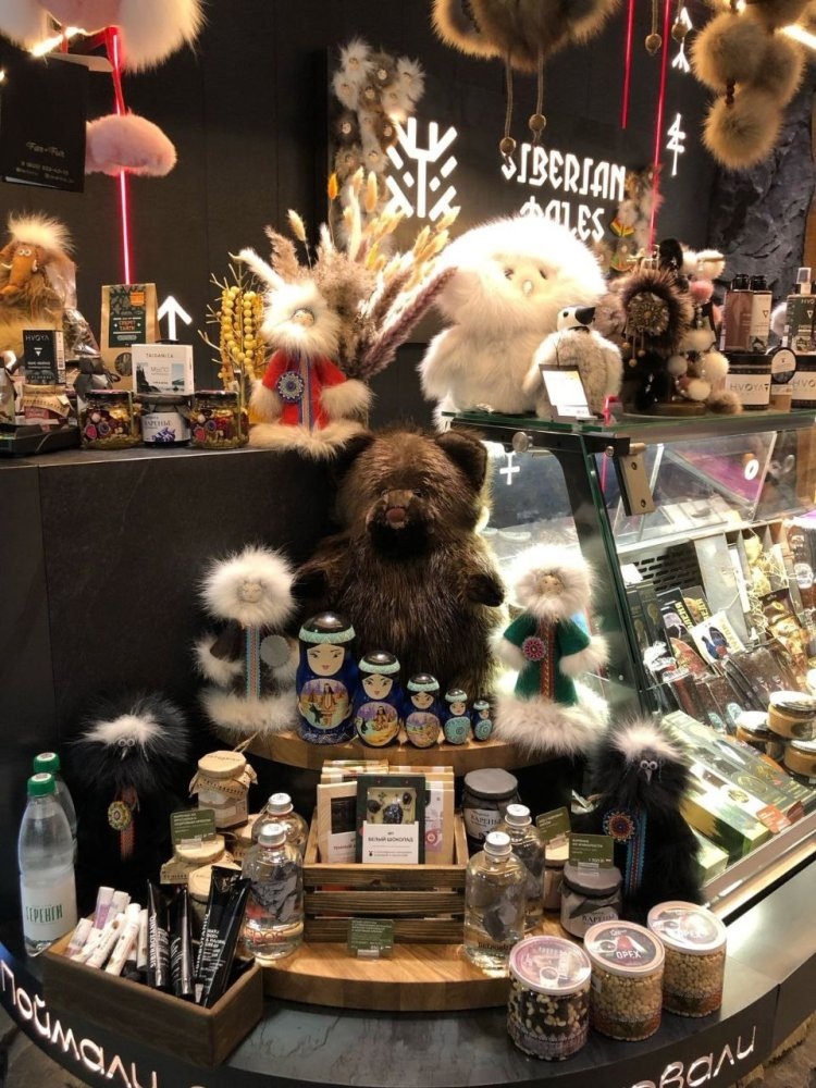    В аэропорту Шереметьево начали продавать брендовые сувениры и товары из Югры