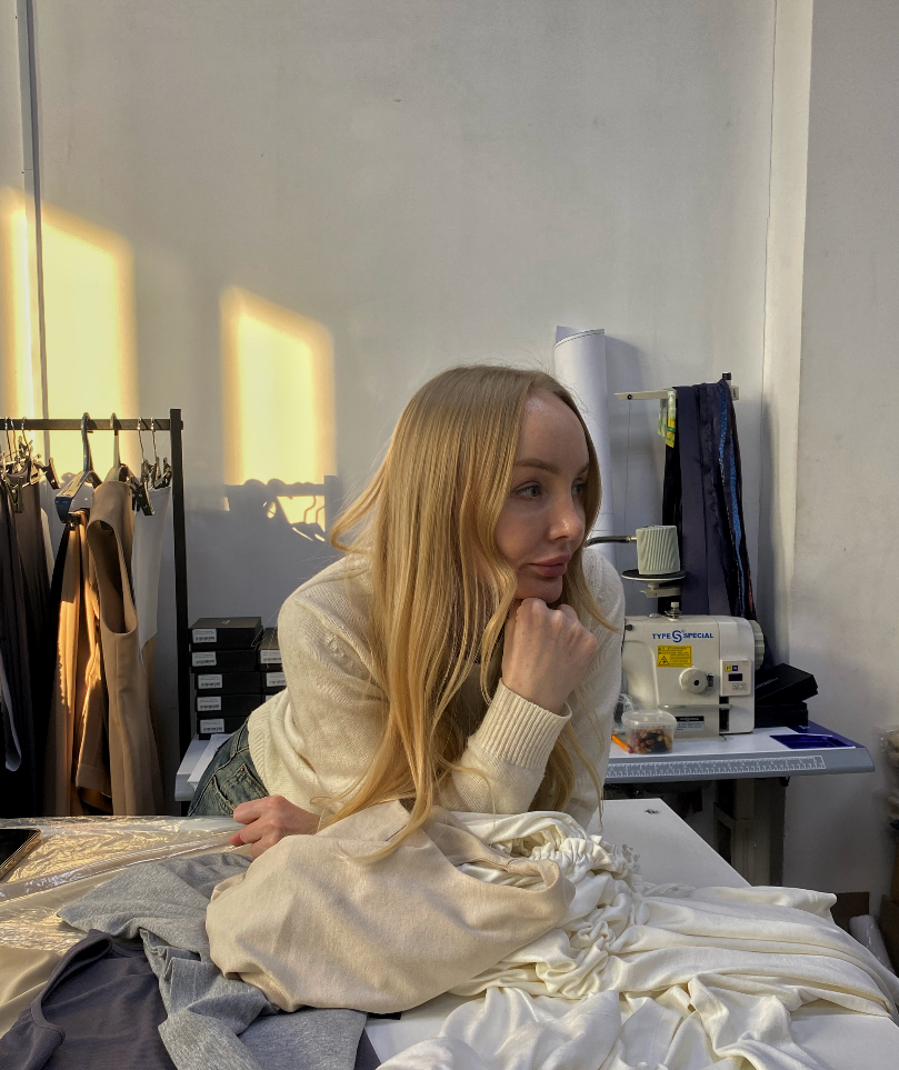 Анна Чернышева - дизайнер и креативный директор ANNBRANND