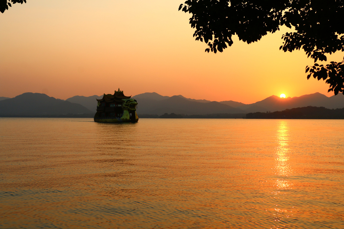 Озеро Сиху в Ханчжоу. Фото автора блога 