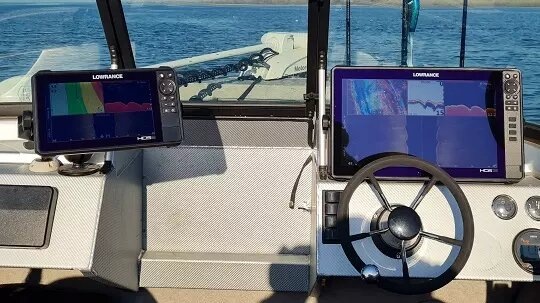 Самая оборудованная лодка для рыбалки, настоящий «космический корабль» на воде