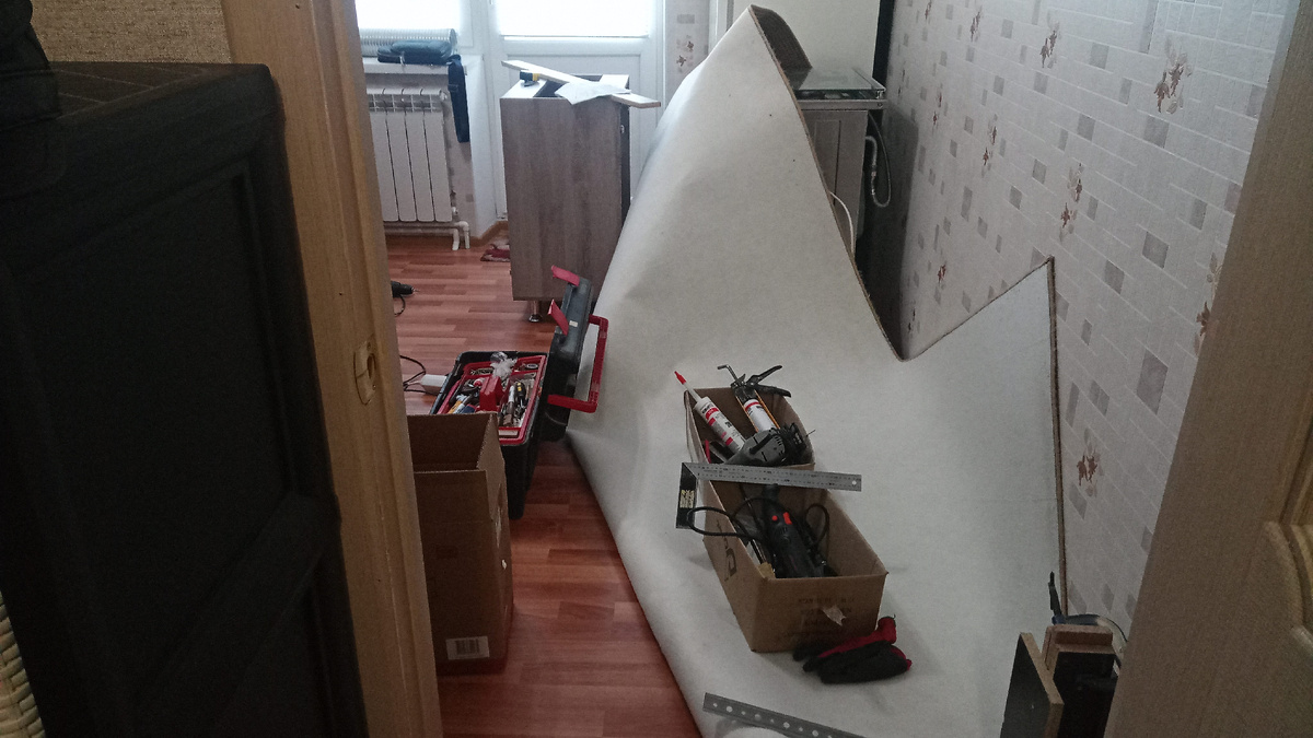 Кухня в процессе сборки