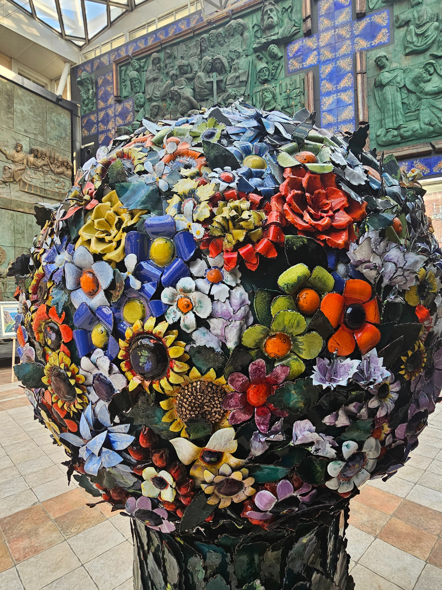 Земной шар (автор фото Л.Баева)