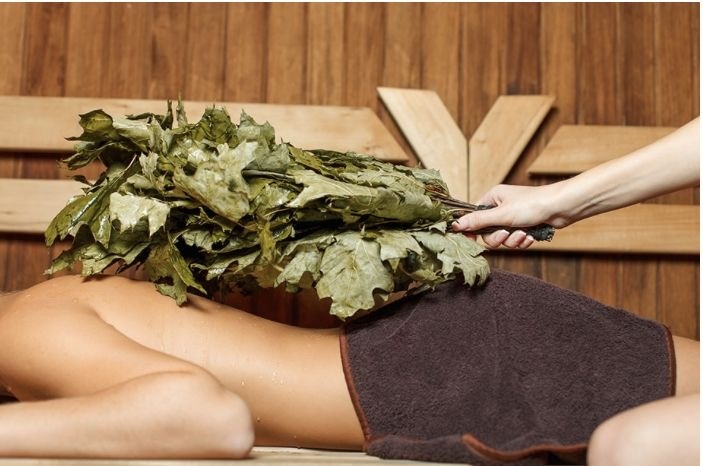 А теперь рассказываем, почему банька – место целительное для наших гостей