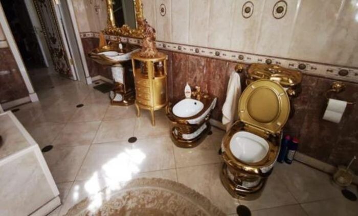 Источник фото: телеграм-канал Александра Хинштейна