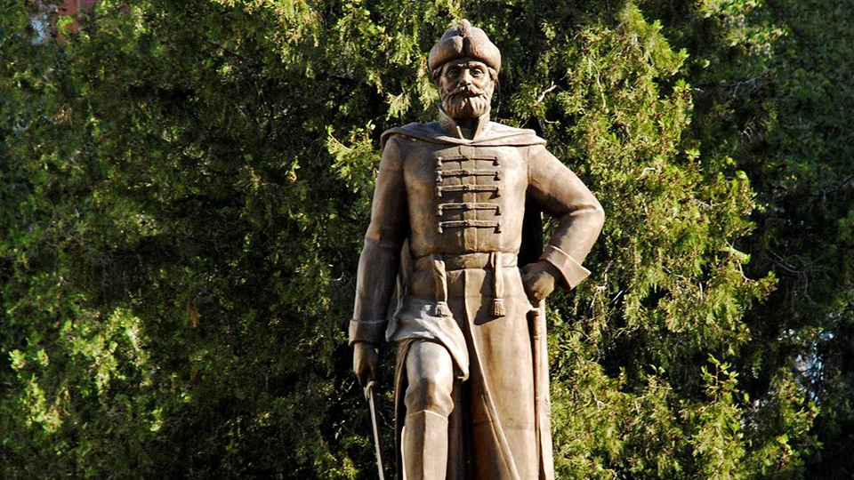 Памятник Алексею Семеновичу Шеину в Азове