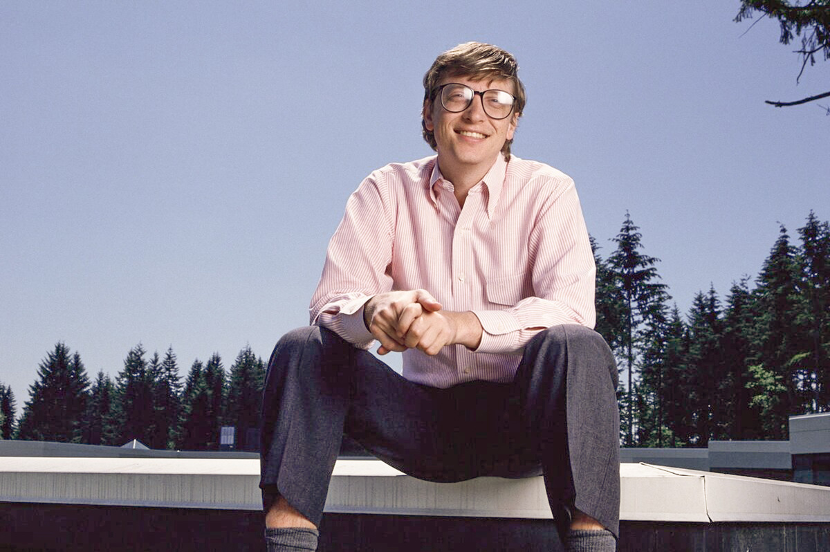 Билл Гейтс на крыше штаб-квартиры Microsoft в Редмонде, штат Вашингтон, в 1987 году.
