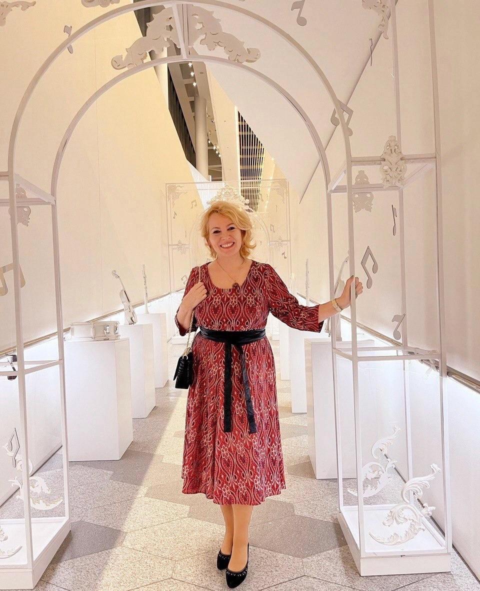 На фото я в концертном зале Зарядье, в январе была на прекрасном концерте Государственного симфонического оркестра Челябинской области и Дениса Мацуева. Мне кажется, что именно музыка и моя любовь к ней сделали меня успешной