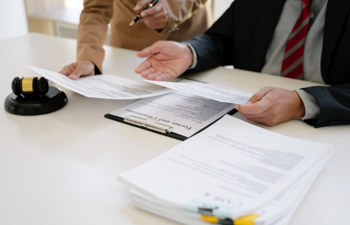  Valery Rogalskiy, Lawyer